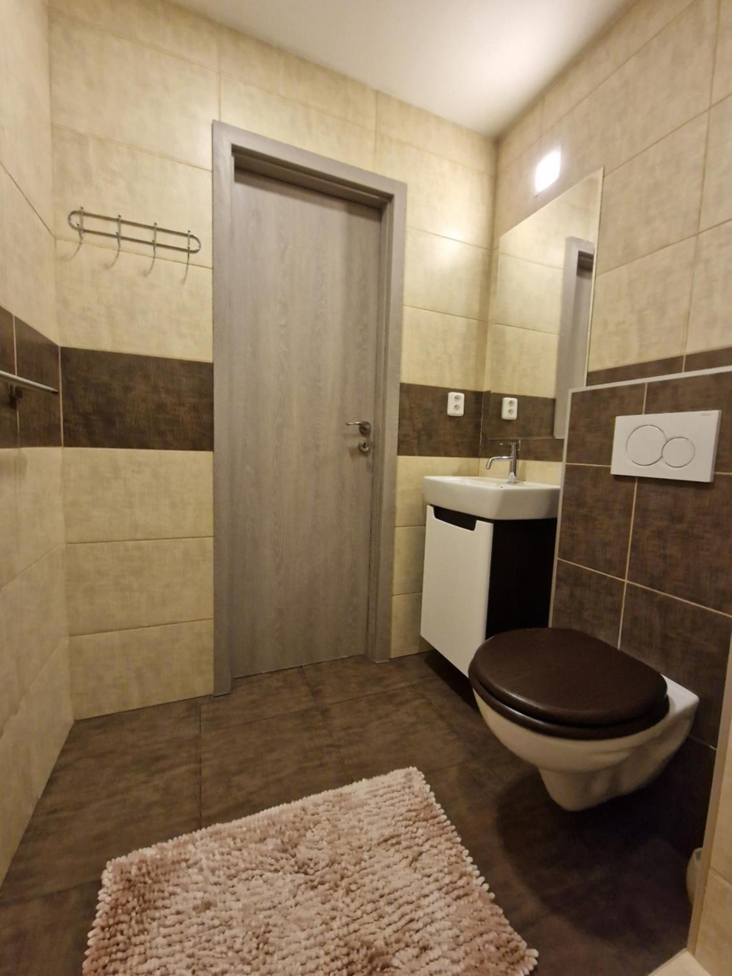 Apartman Valentina ซลีน ภายนอก รูปภาพ
